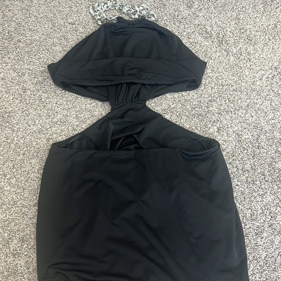 Heiress Beverly Hills cut out dress in black - Picture 7 of 7